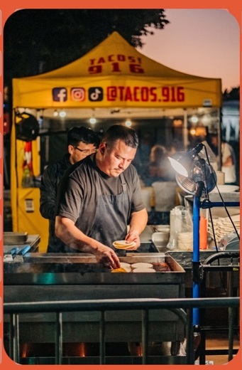 Tacos 916 cooking tacos live at an event